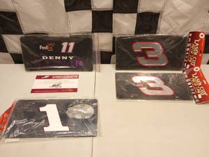 lot 1070 image: Lazor Cut Nascar License Plate COA