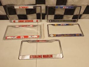 lot 1079 image: (5) Metal Nascar license Plate Topper
