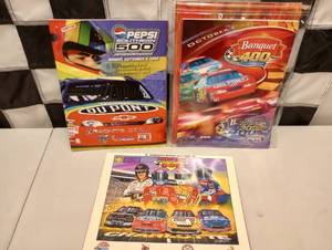 lot 1089 image: Racing Souvenir Programs