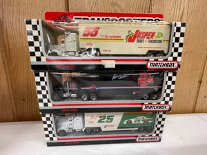 lot 986 image: (6) Matchbox Super Star 187th Scale Die Cast Transporters