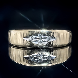 Gents Diamond 5-Stone Textured Line Diamond-Cut Ring in 14k Yellow Gold $1000 Retail
