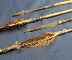 lot 2 image: RARE FROM PHILIPPINES NEGRITO BOW N ARROW SETGREAT LOT