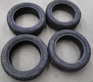 lot 33 image: SET OF 4 TIRES BLIZZAK BRIDGESTONE