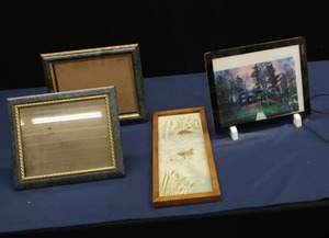 lot 36 image: LIGHTED PICTURE FRAME WITH STAND AND MORE