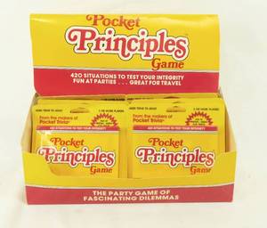 lot 110 image: Lot of 7Vintage 1985 Pocket Principals Game in Shelf Display Box