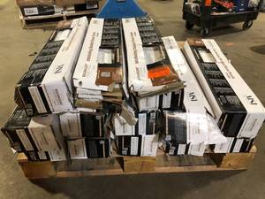 12 Boxes of MSI Arctic White Ledger Panel 6 in. x 24 in. Natural Marble Wall Tile (6 sq. ft.case)   Customer Returns See Pictures