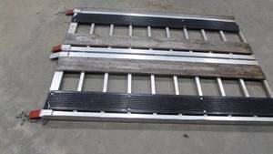 Folding Aluminum ATVSnowmobile Ramps