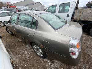2003 Nissan Altima 2.5 - 1 OWNER