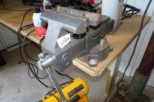Masterforce Bench Vise