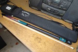 Camel The Miz Pool Cue with Case