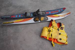 OBrien Water Skis with Life Jacket