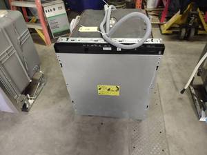 lot 12 image: Ikea Dishwasher, Model 805.045.732A...