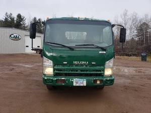 lot 5 image: 2010 Isuzu