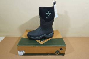 Muck Boot Arctic Sport Boots -Mens 5, Womens 6