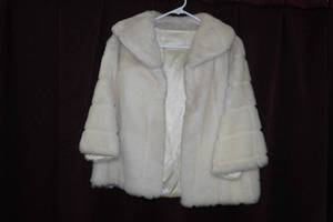 Glenoit Regina Glenara White Fur Stole