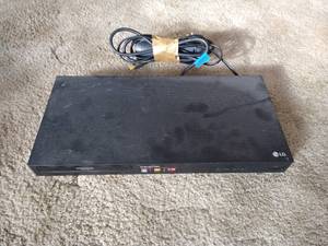 lot 5 image: LG Ultra HD Blu Ray Player With Remote