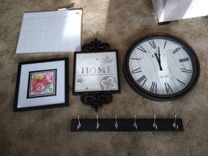 lot 19 image: 20 Clock, Wall Hanging Hook Rack, Dry Erase Calender, And Wall Decor - All New Items