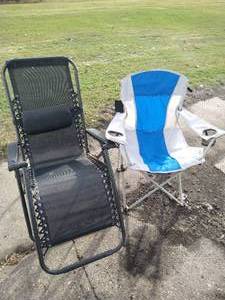 lot 134 image: (2) Lawn Chairs Including New Reclining Lawn Chair