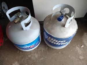 lot 139 image: (2) Empty Propane Tanks