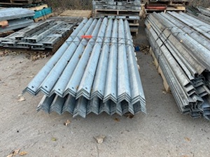 Angle Iron (2 Pallets stacked)