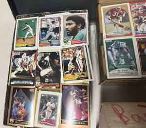 Baseball, Basketball, Hockey and Football Cards - 5000 plus cards
