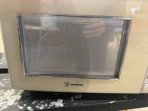 Microwave Oven 120 V Model # WST 3502 .9 cu ft