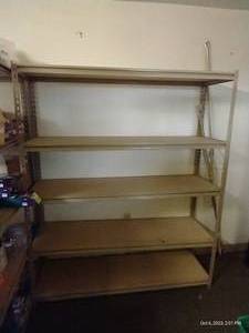 lot 32 image: Adjustable Metal Storage Shelf