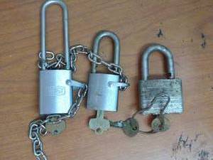 lot 179 image: (3) Padlocks With Keys