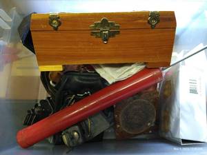 lot 211 image: Tote Of Vintage Items