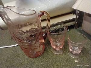 lot 216 image: Pink Glass Set - (9) Large Goblets & (11) Juice Cups