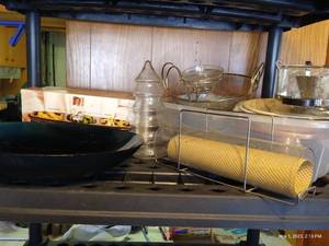 lot 254 image: Entertainment Serving Dishes - Whole Shelf