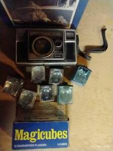 lot 315 image: Kodak Instamatic X-35 With Bulbs