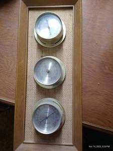 lot 351 image: 3 In 1 Analog Weather Station