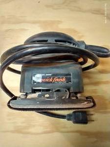 lot 367 image: Black & Decker Quick Finish Power Sanding Block