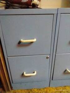 lot 391 image: (2) Drawer Blue File Cabinet