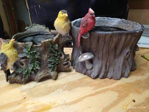 lot 437 image: (2) Log-Like Planters