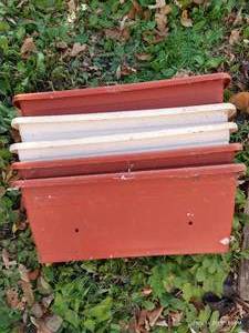 lot 476 image: (5) Rectangular Deck Planters