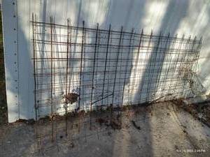 lot 504 image: (4) Hog Panel Fencing