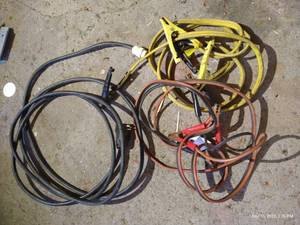 lot 572 image: (2) Sets Jumper Cables & (1) Extension Cord