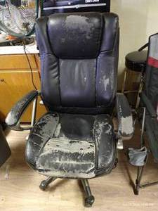 lot 642 image: Serta Office Chair
