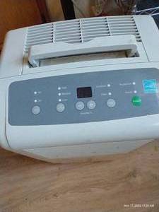 lot 661 image: Dehumidifier