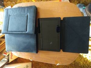 lot 696 image: Amazon Fire Tablet & Keyboard Cases