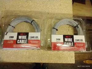 lot 747 image: NIB 100 Wire Cables