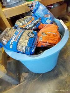 lot 757 image: Bucket Full of Smoking Chips