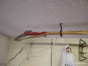 lot 836 image: 20 Extension Trimmer