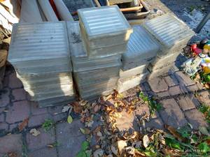 lot 870 image: (15) Glass Blocks