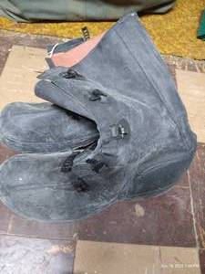 lot 917 image: Size 14 Rubber Military Boots