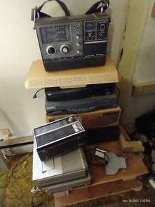 lot 937 image: Huge Pile Of Electronics