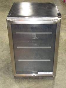 lot 73 image: Frigidaire - 138-Can Beverage Center - Stainless Steel