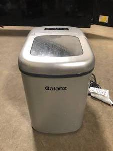 Galanz 26 lb. Freestanding Ice Maker in Silver   Customer Returns See Pictures